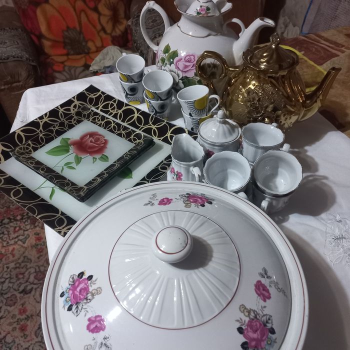 Продам посуду в отличном состоянии