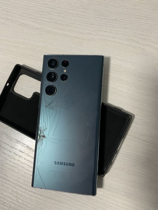 Samsung s22 ultra продам срочно