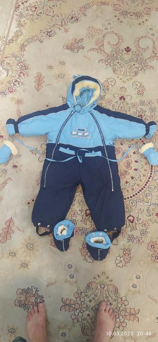 Продам комбинезон детский