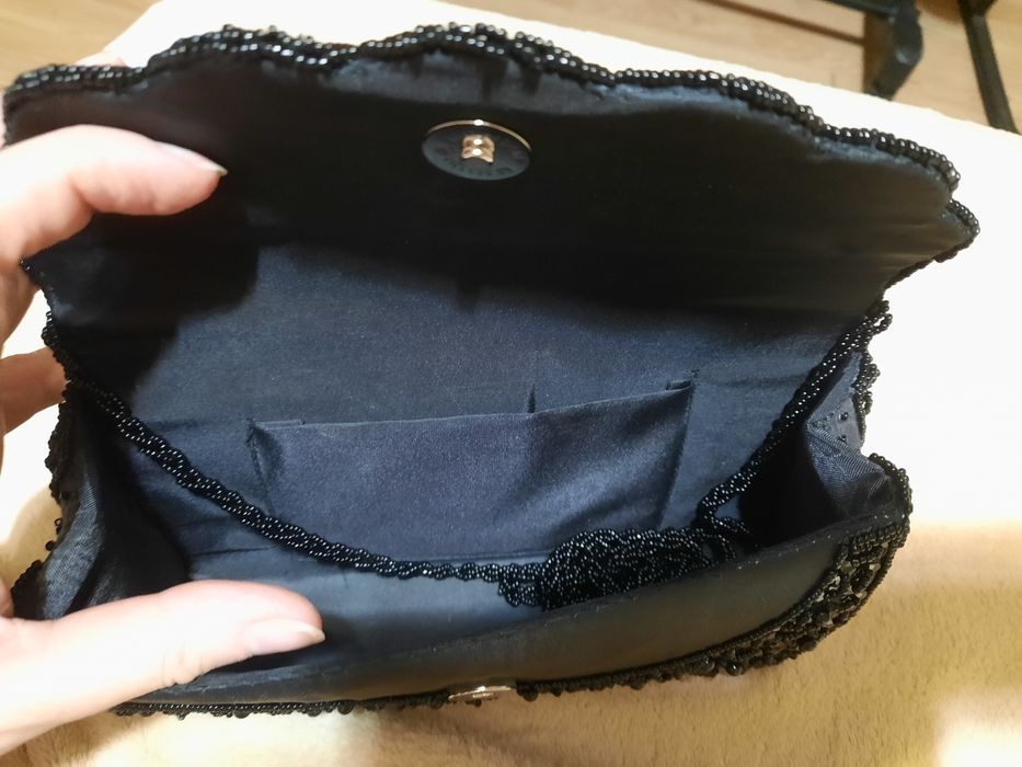 Клатч вышитый бисером и паетками