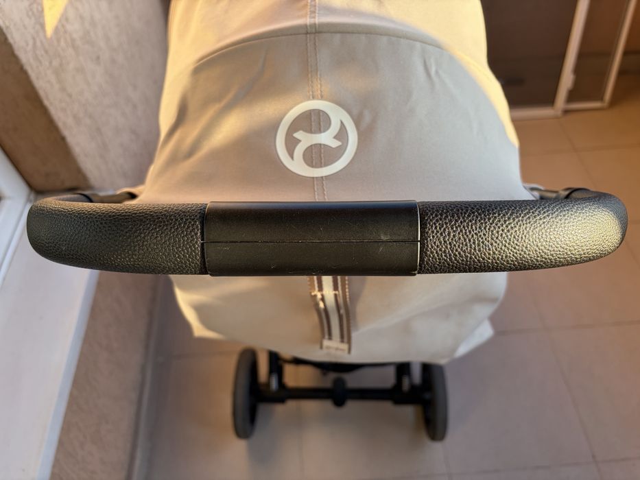 Детска количка Cybex Beezy