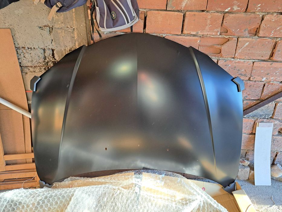 Преден капак за Мазда 3 седан нов