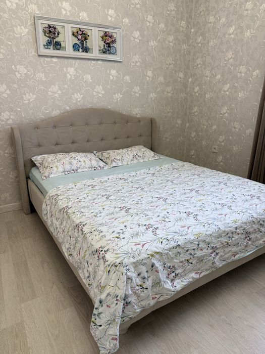 Кровать двухспальная