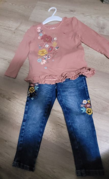 Lot hăinuțe fetiță: jeans+ bluzița
