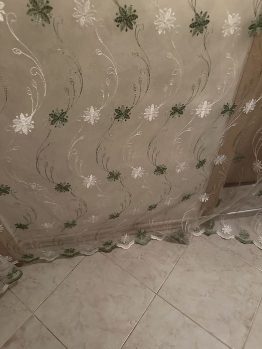 Тънки пердета с бродерия