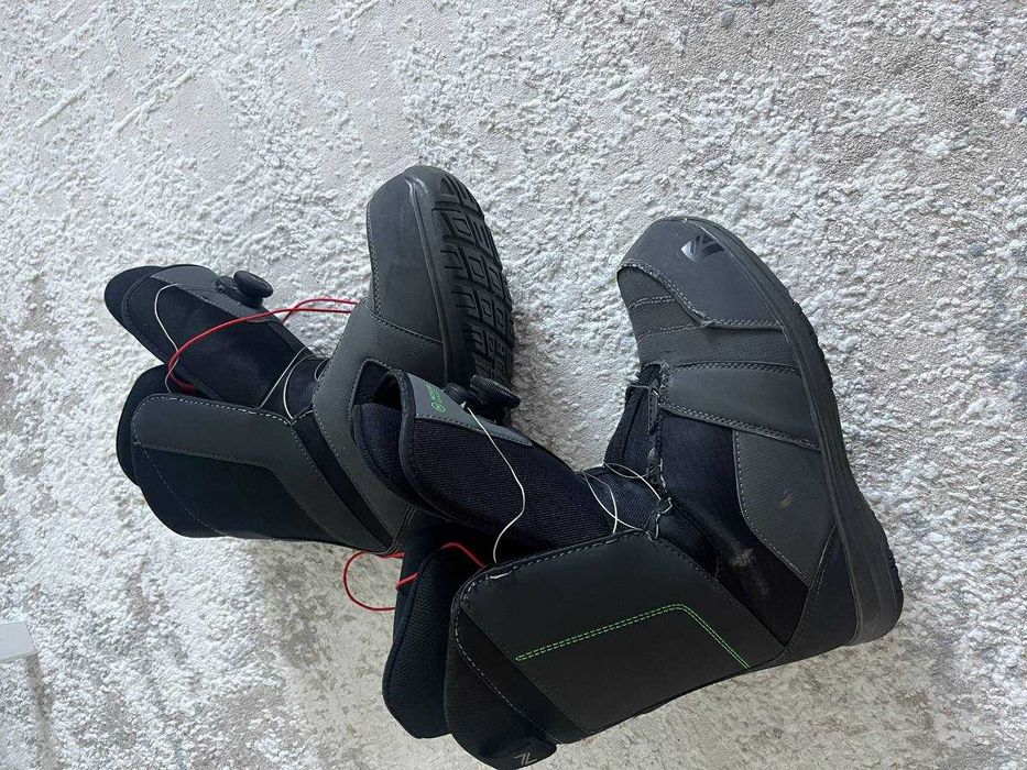 Сноуборд, ботинки(41.5 р) и крепления