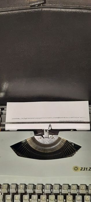 Mașină de scris Consul 231.2