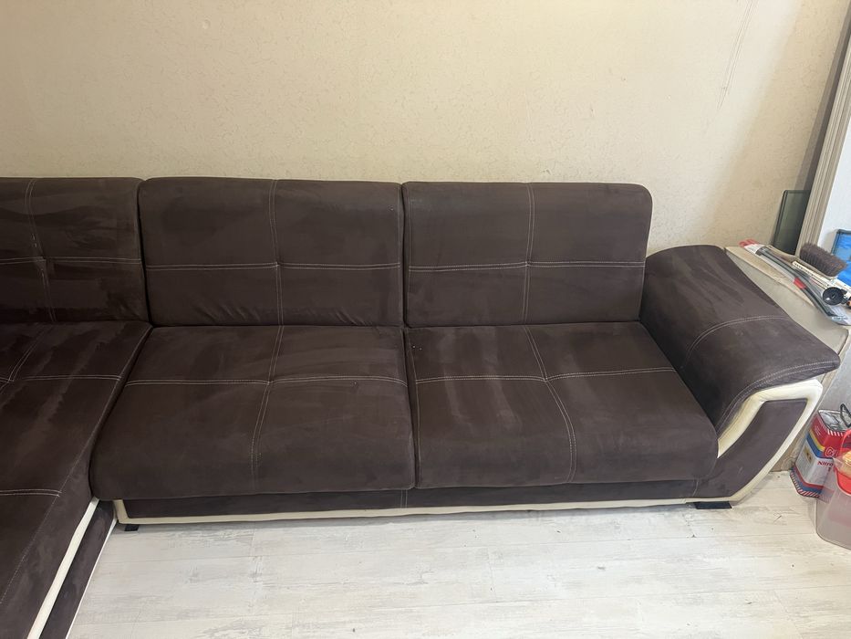 Ъглов диван 310/210 велур и кожа