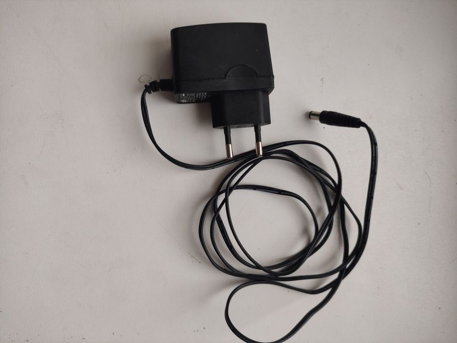 Блок питания 9 вольт 0,6А