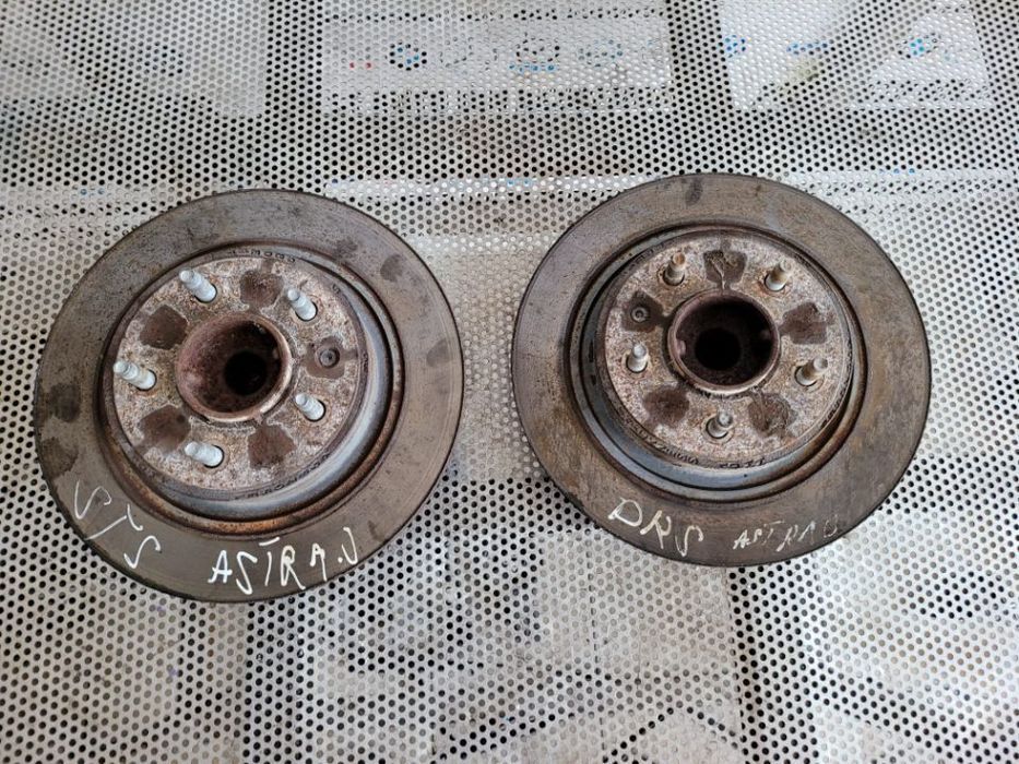 Fuzete Fuzeta Rulment Stanga Dreapta Spate Opel Astra J Vandut De Firma Cu Garantie