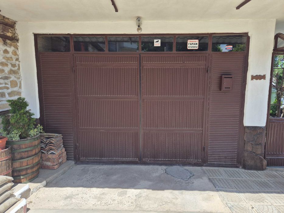 Гаражна врата, 6кв.м
