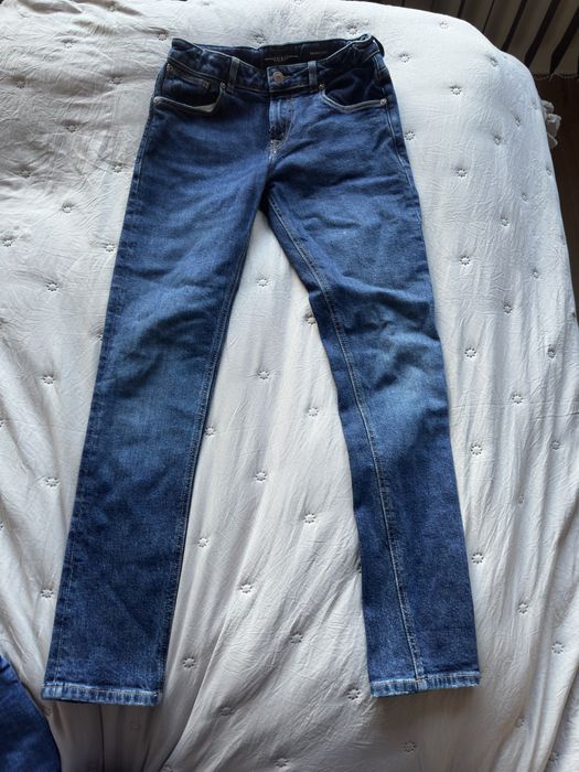 Детски дънки Guess