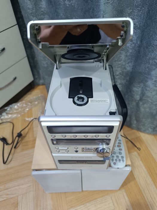 Продам Новый муз центр Philips MC-222