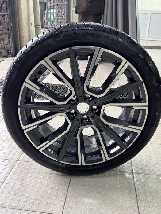 Диск и покрышка от BMW