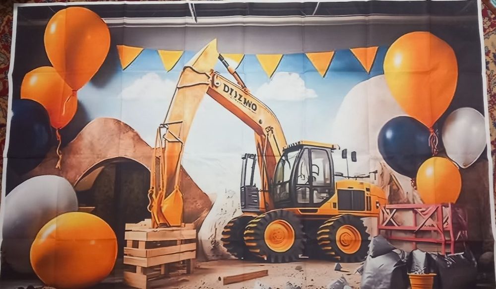 Цифра 4 със стойка + платно за фон