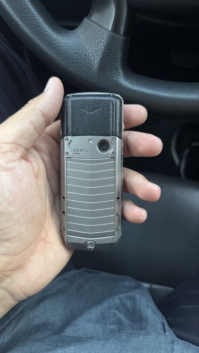 Vertu Ascent X.
