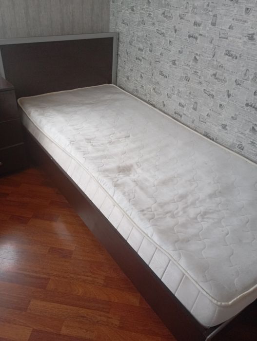 Продам кровать со шкаом б/у