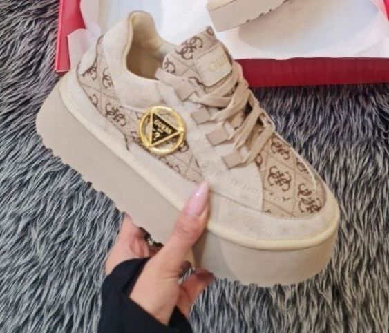 Adidași damă Guess