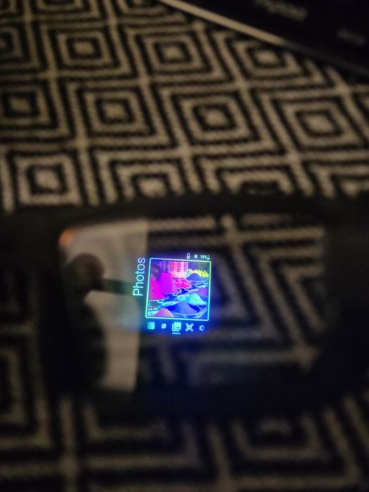 Продавам Vuzix Blade очила за добавена реалност