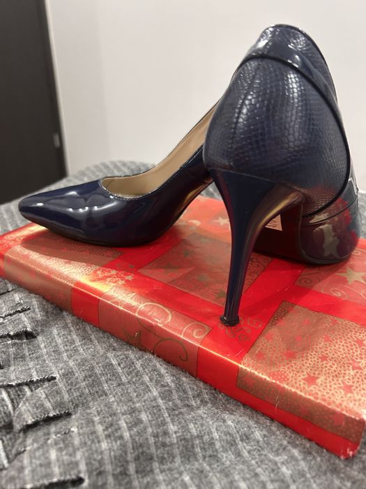 2 perechi Pantofi piele marime 36