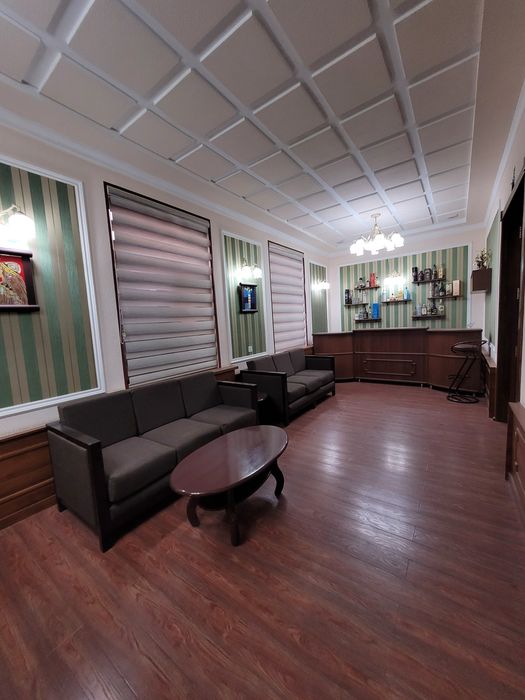 Узбекистанский кучасида жойлашган 275 кв.м тайор ресторан сотилади!