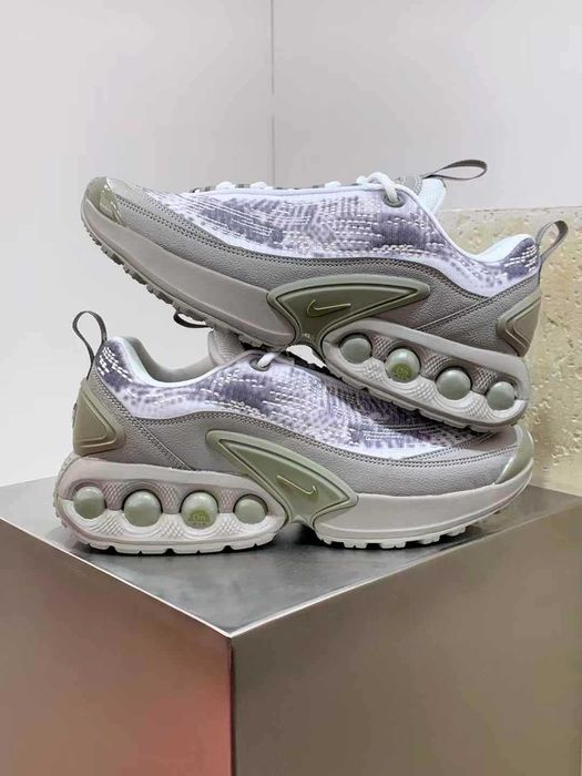 Продавам нови мъжки маратонки Nike Air Max Dn Light Bone and Light Taupe