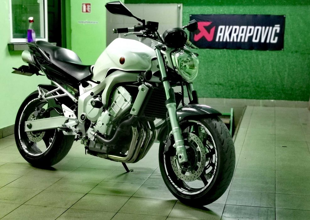 Yamaha FZ6 S2 600