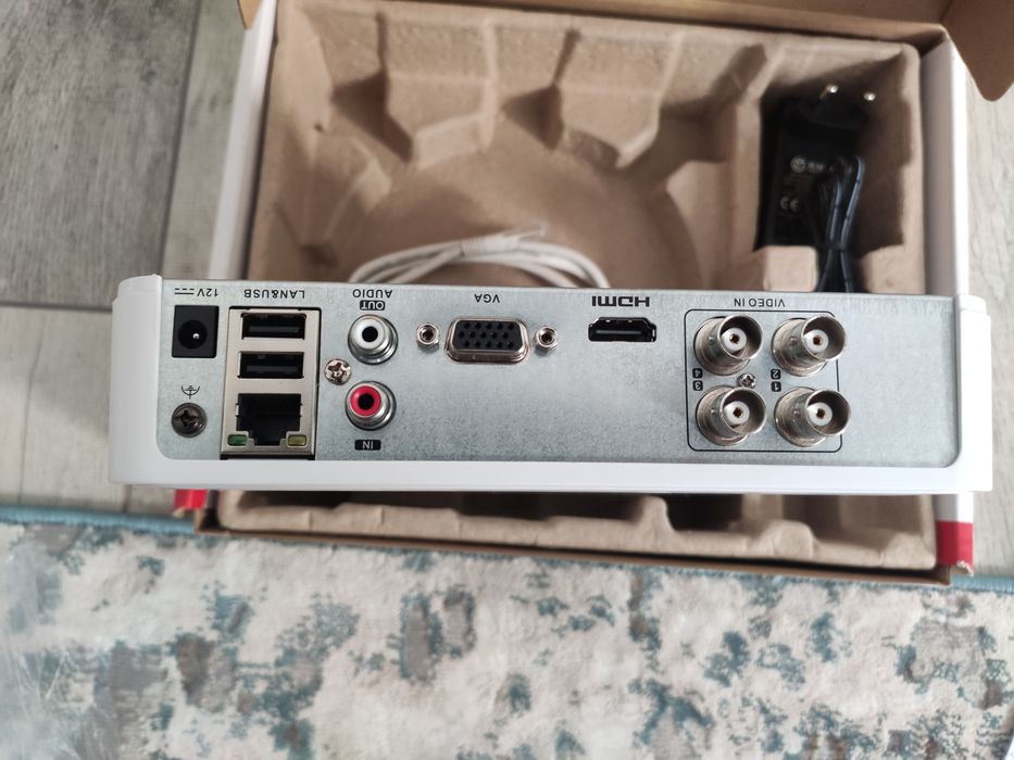 Видеорегистратор hikvision на 4 канала