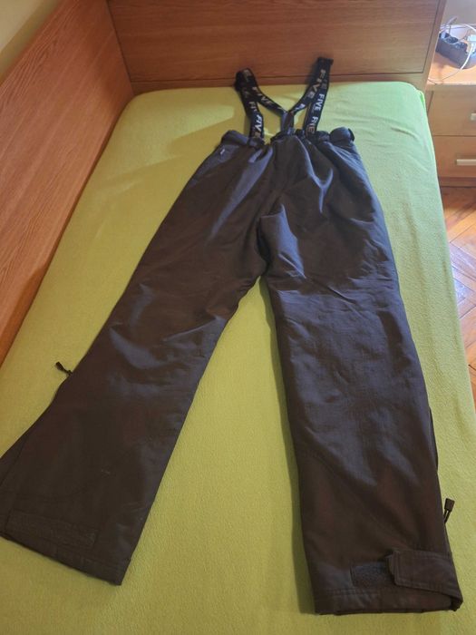 Ски екип на шведската марка Fiive seasons