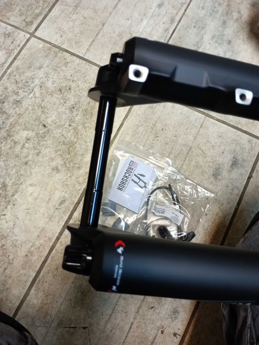 Rock Shock revelation RC R 27,5  140 mm