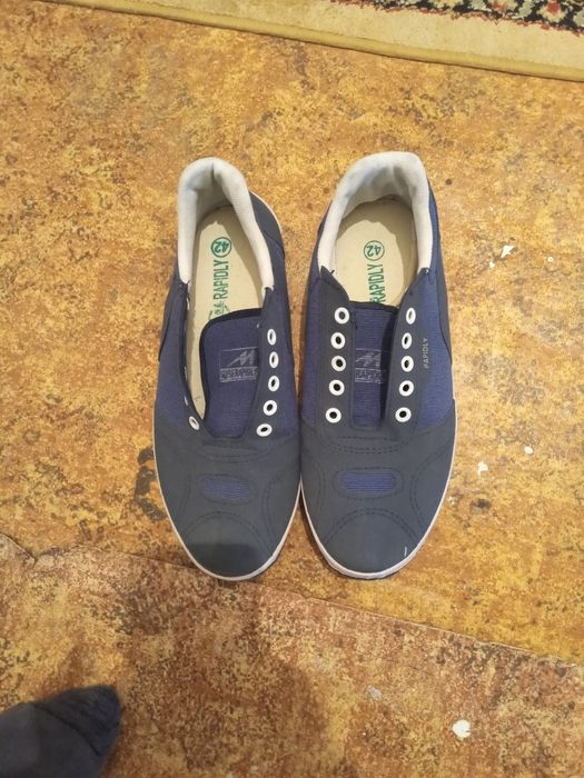 Продам кроссовки "Rapidly"