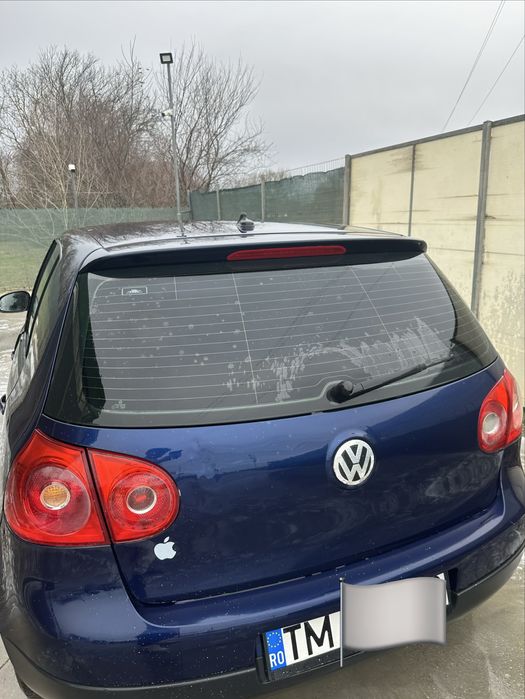 Vând golf V 1.9 TDI 105 CP