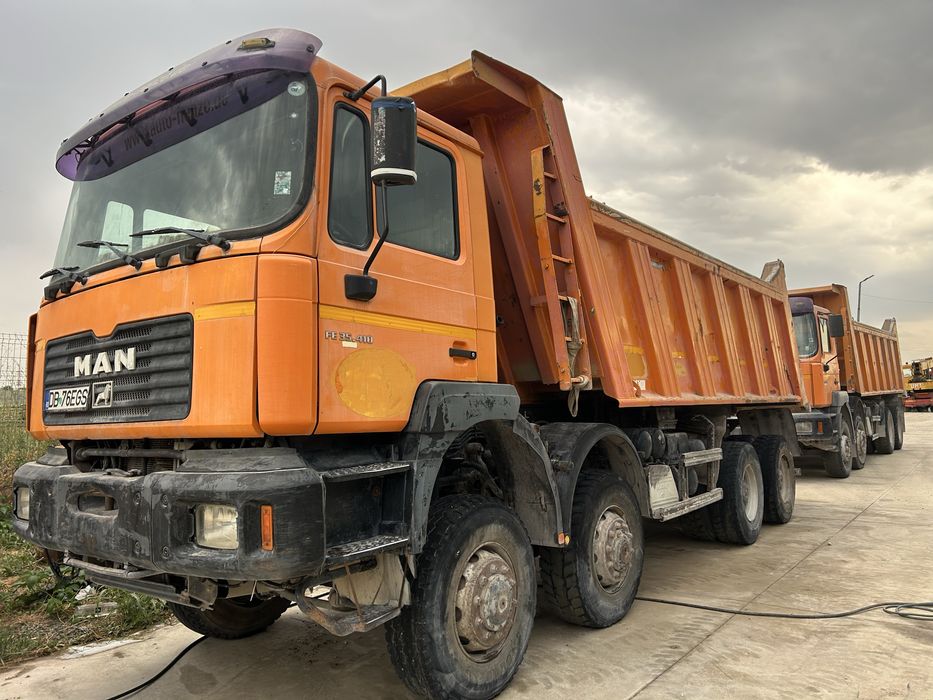 De vanzare bascula MAN 8X4