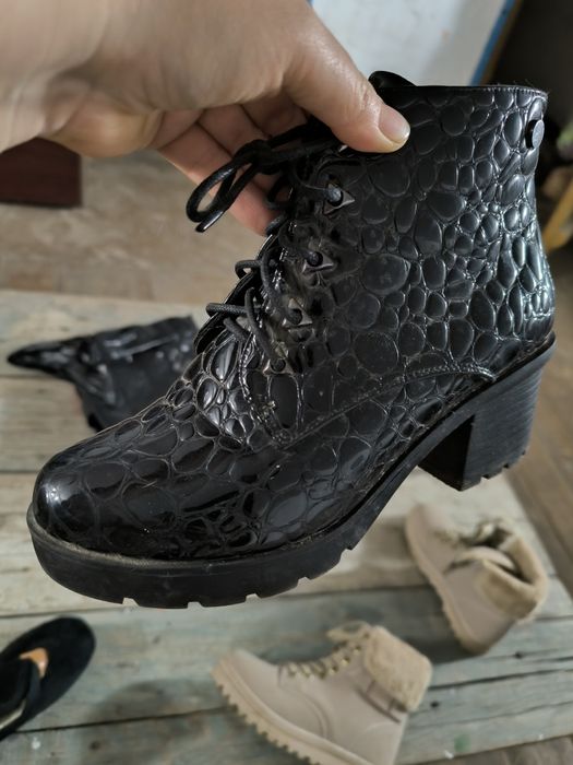 Женская обувь в продаже