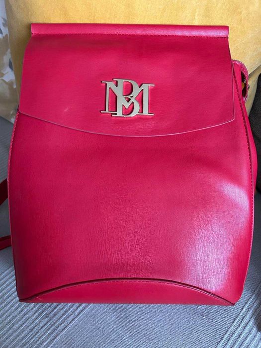 Дамска раница червена