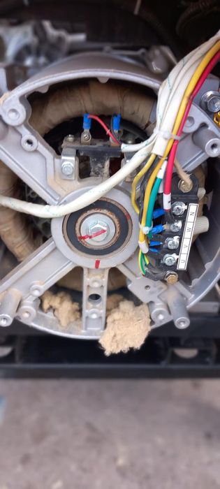 Reparații motocultoare generatoare  plăci compactoare mașini tuns iarb
