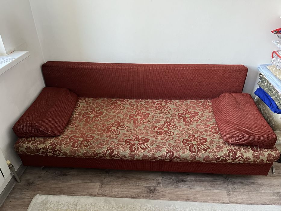 Продам диван книжка