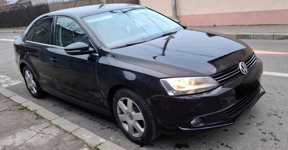 Vw Jetta 1.6 tdi  2012