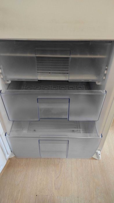 Хладилник за вграждане finlux