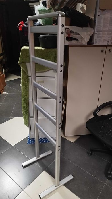 Алуминиева стойка , стойки за рекламни брошури и постери 158/46см