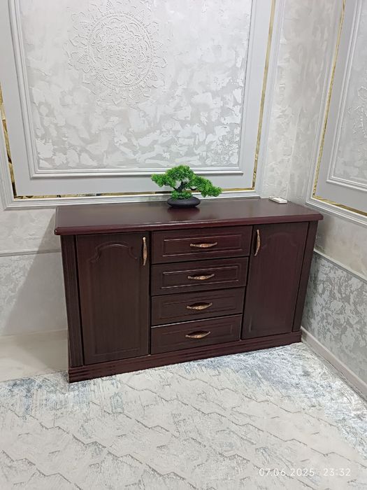 Продаётся спальный гарнитура