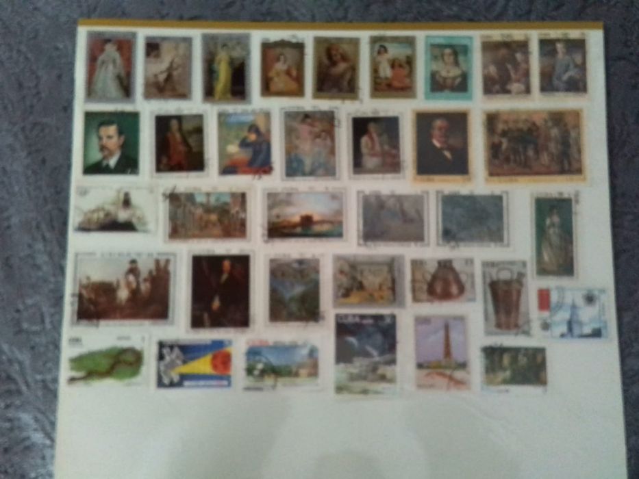 540 броя пощенски марки