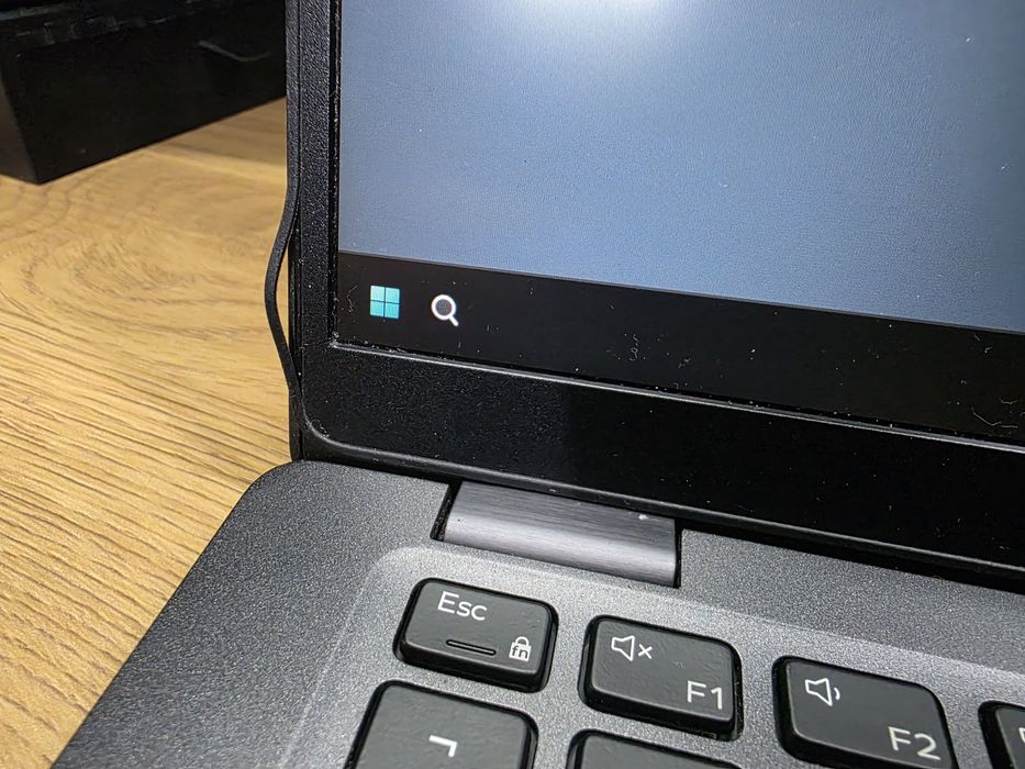 Лаптоп Dell Latitude 5400