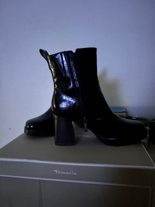Tamaris Ghete din piele ecologica cu aspect masiv, Negru, 37
