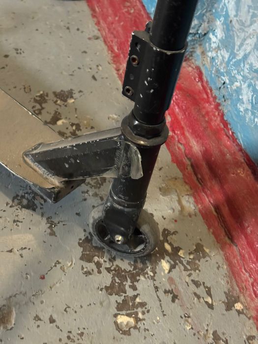 Продается самокат подросковый металлически