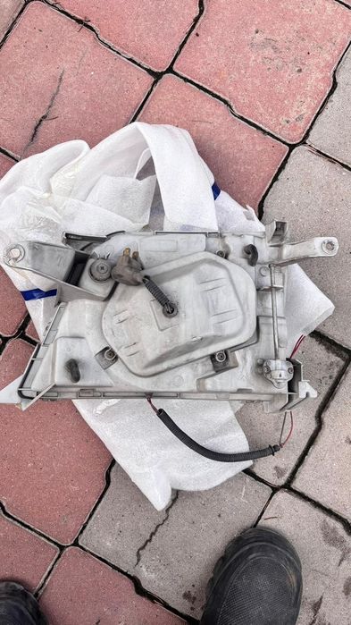 Продам фары прадо 90/95