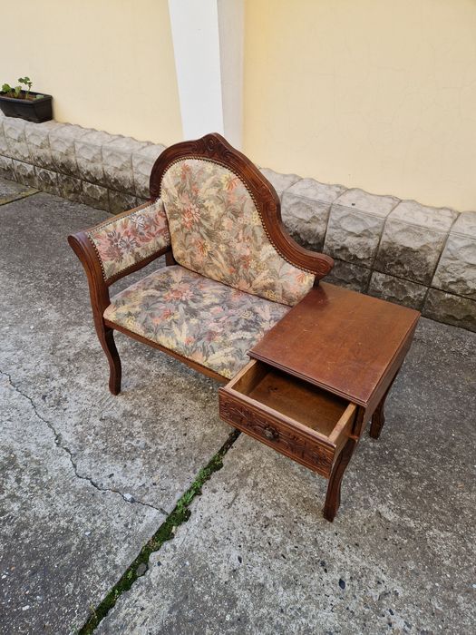 Прекрасна антикварна френска салонна барокова пейка