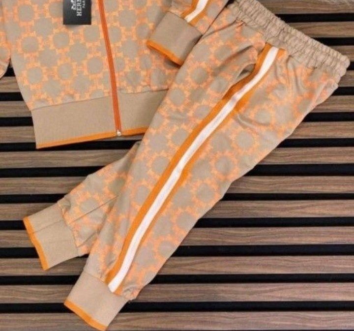 Treninguri bumbac unisex copii Hermes/vârstă  8-16 ani,new collection