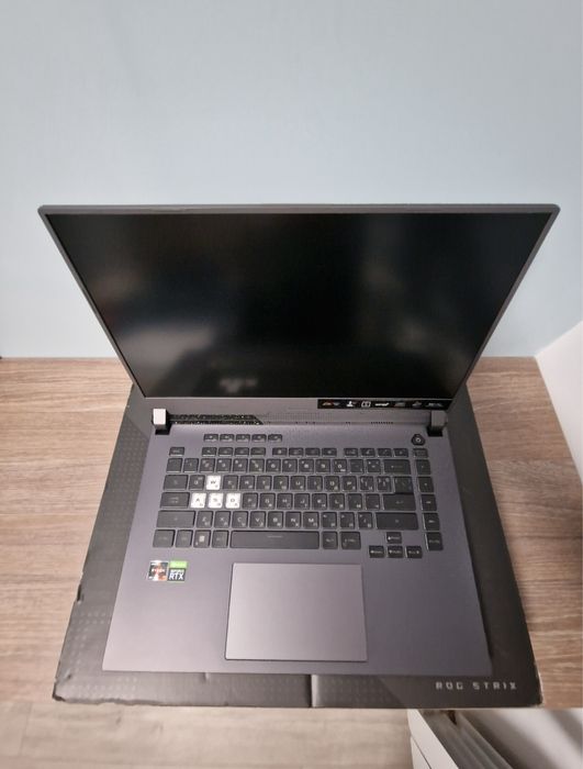 ASUS ROG Strix G15 G513RM / Ryzen 7 6800H / RTX 3060 / 16GB RAM