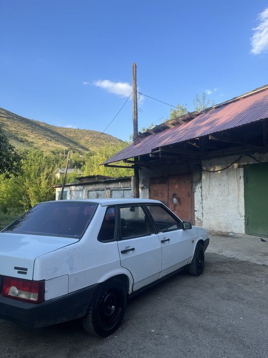 ВАЗ 21099, 1999года